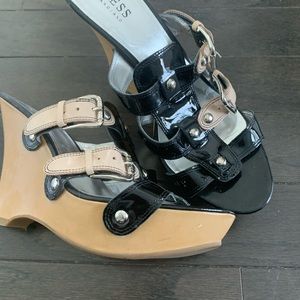 Guess leather wedges